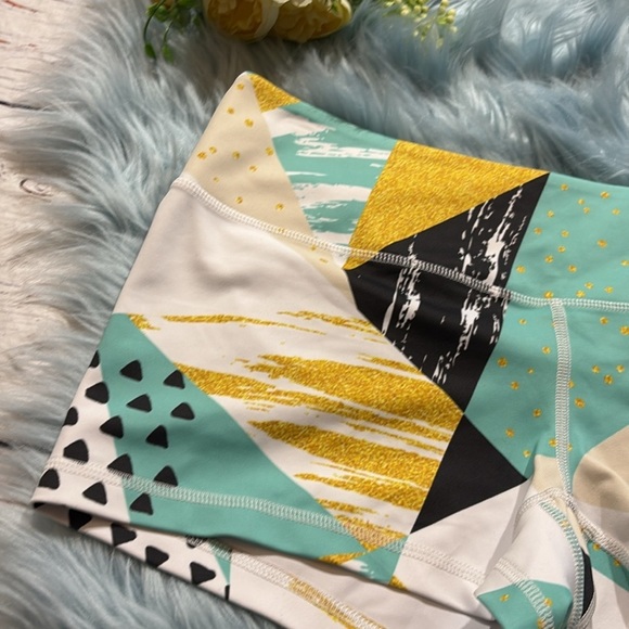 Feed Me Fight Me Geometric Crossfit Shorts sz M - Picture 2 of 7